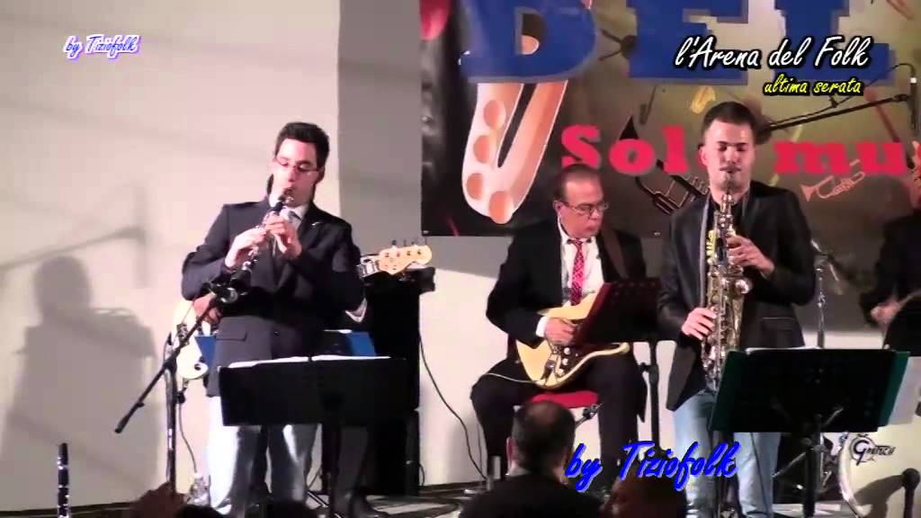 NEBBIA IN VALPADANA  - brano eseguito dall'orchestra RICORDO ROMAGNOLO ultima serata aprile 2015