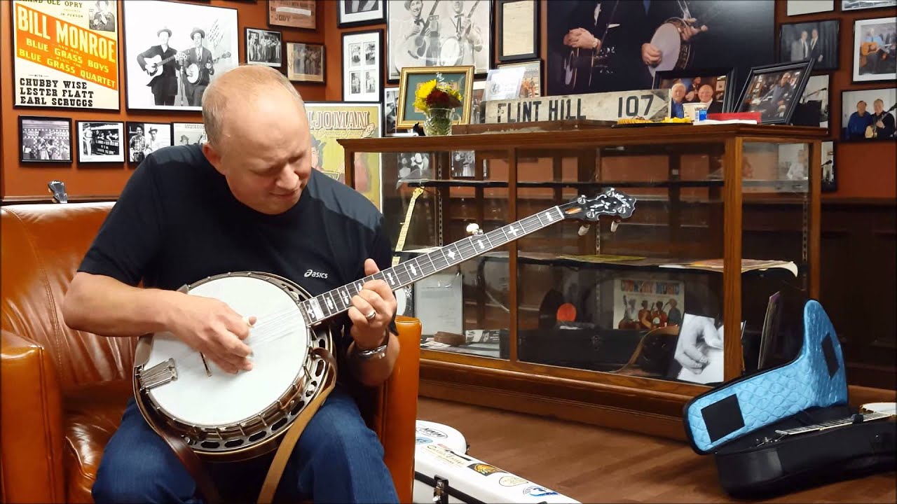 Jim Mills plays a 32 TB-3 Huber Conversion.