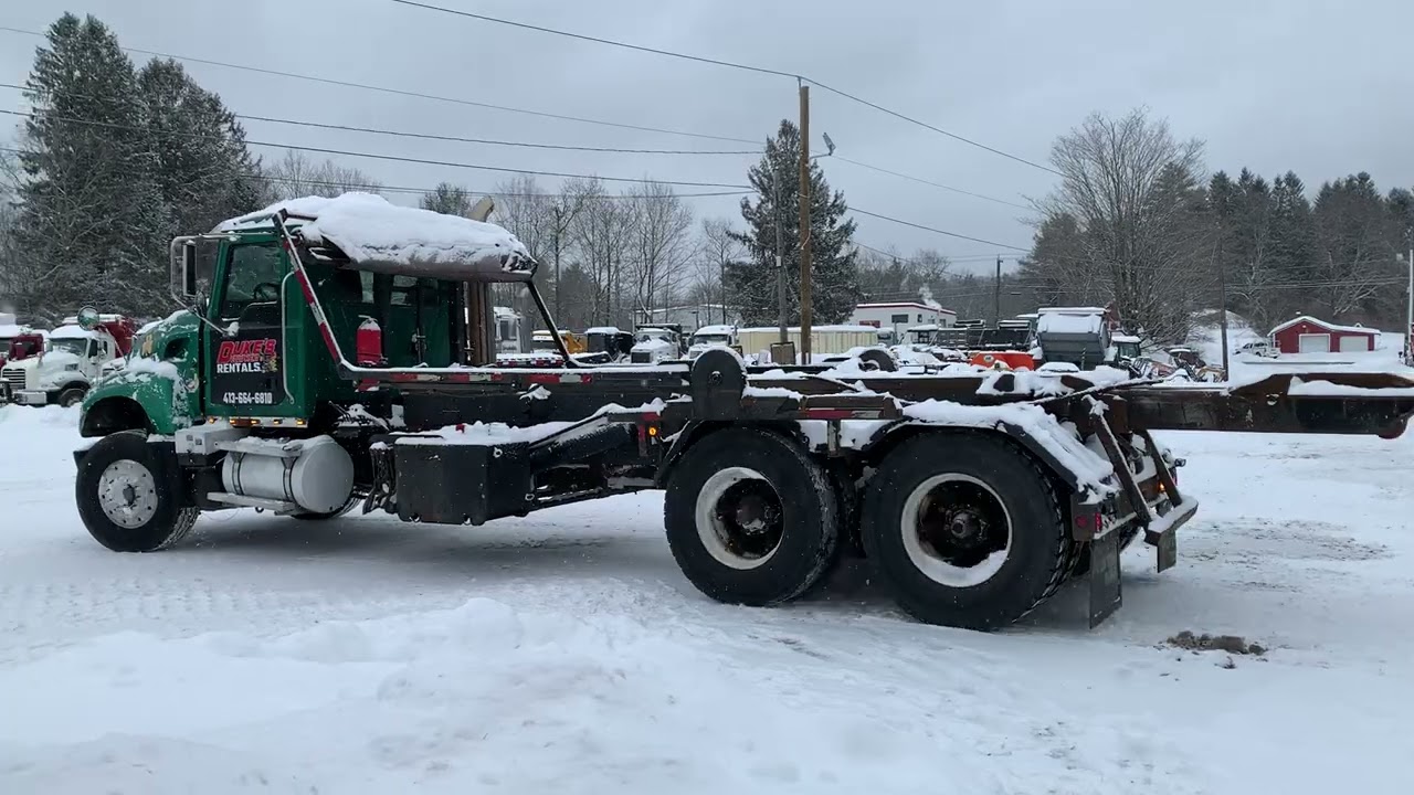 Mack Granite CV713 #TK582