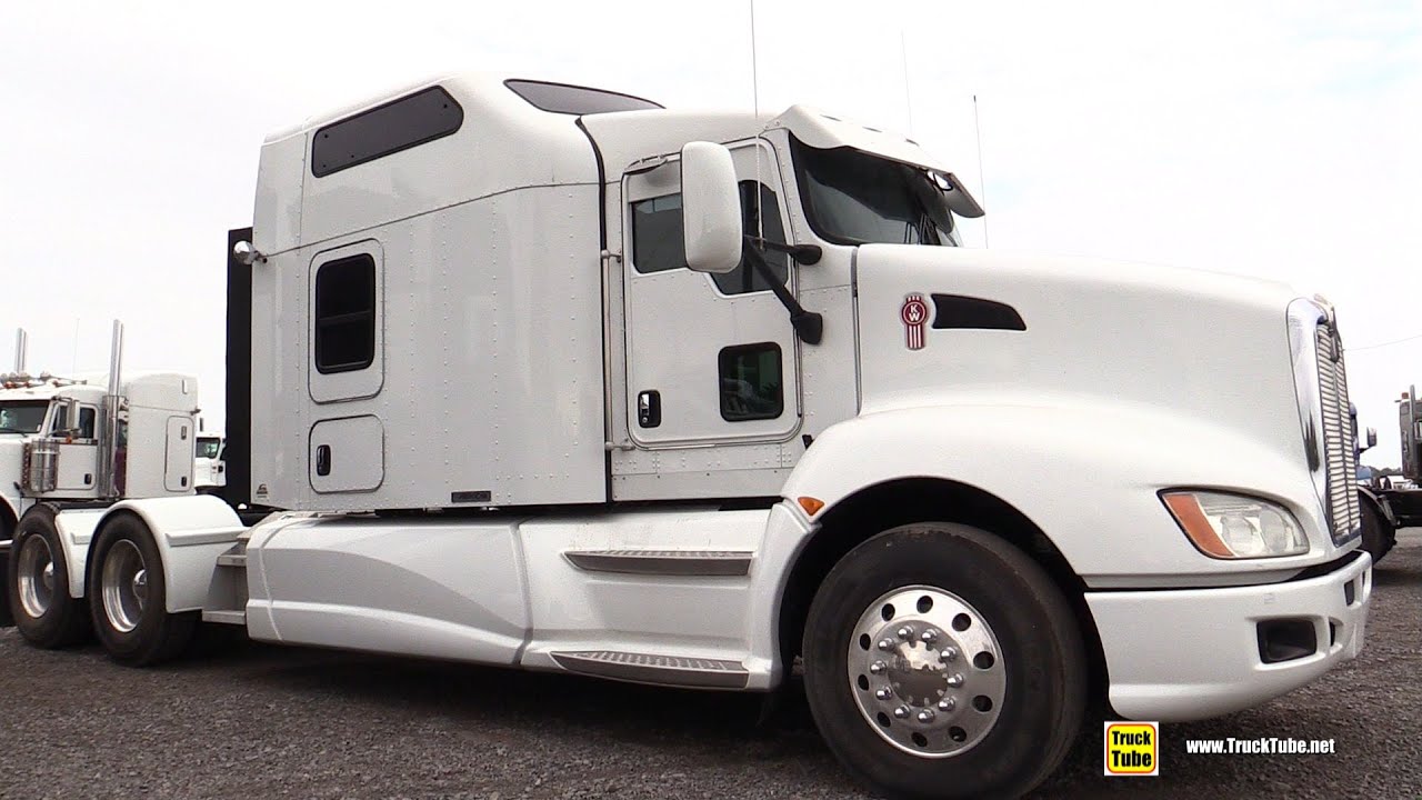 2013 Kenworth T660 Sleeper Truck Walkaround - Exterior Tour - Camions Gamache Quebec