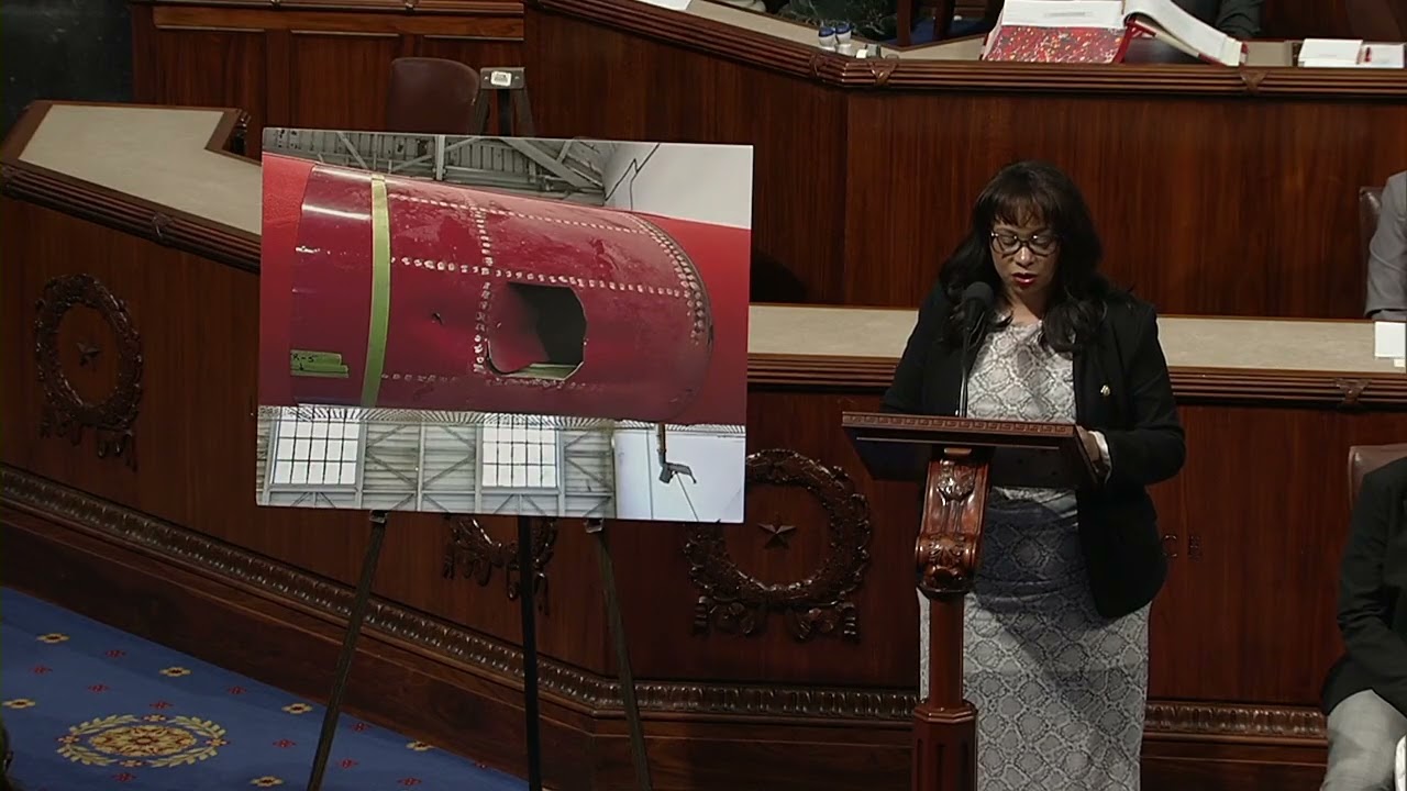 Член Конгресса Байнум внесла на рассмотрение законопроект о безопасности авиационной помощи при л...