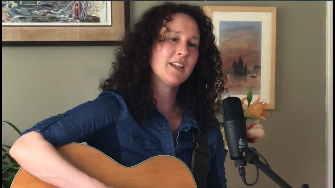 Andrea Monro – Soundbone Kitchen Concerts
