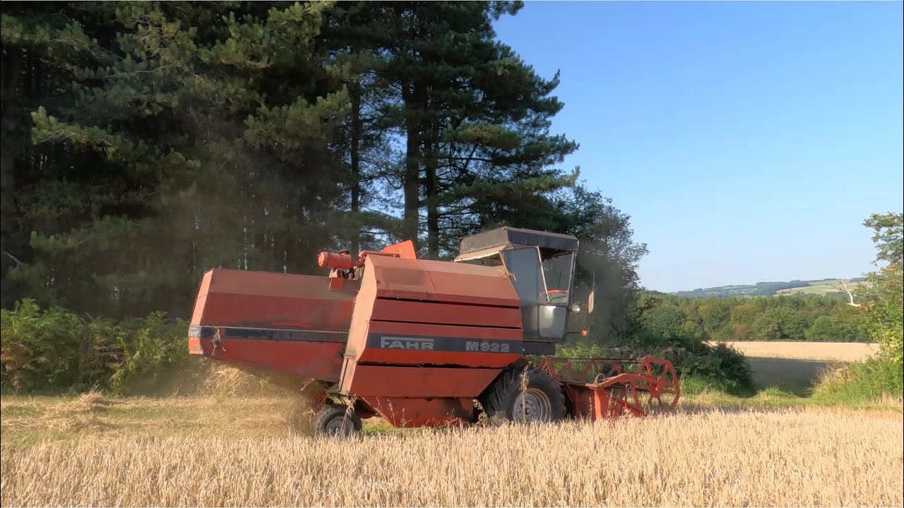 1980’s FAHR M922 Combine Harvester working 41 years later