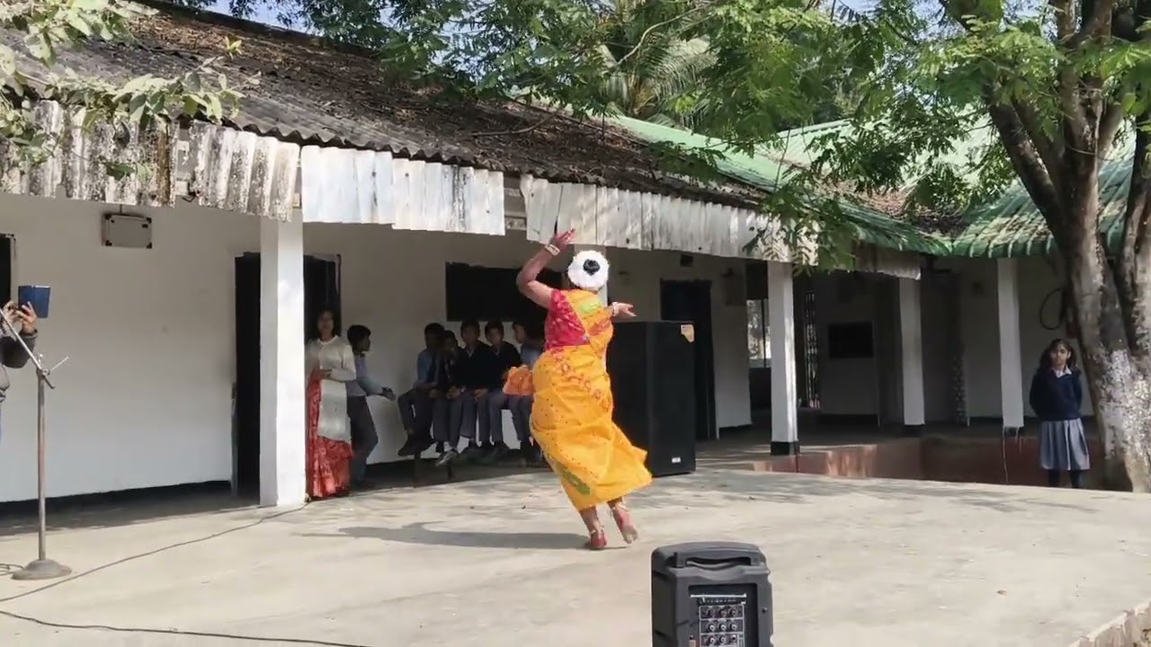 Komolay nritto kore #folkdance #dancevideo #youtube #viralvideos 