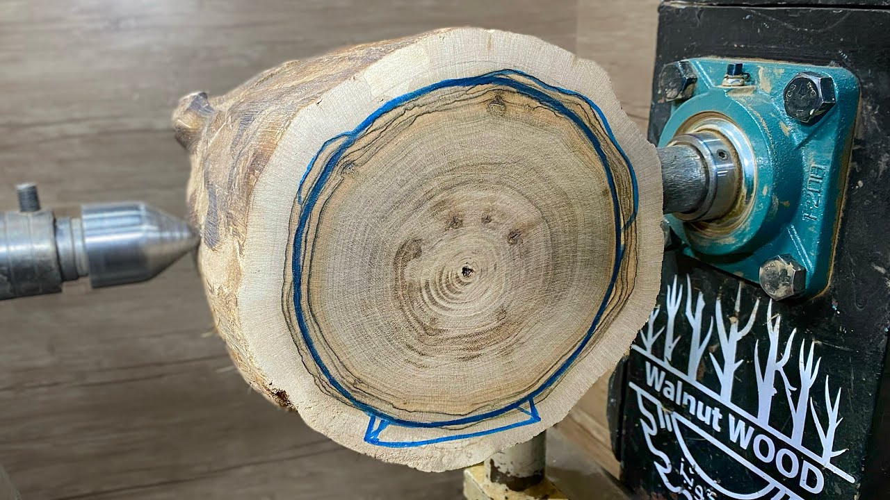Woodturning a Black Walnut Log into a Bowl