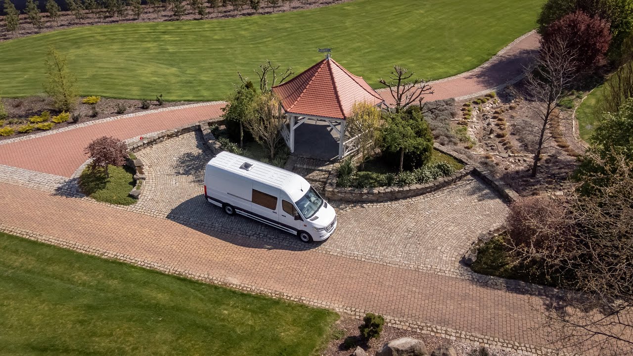 Tapsam Designs - Race van