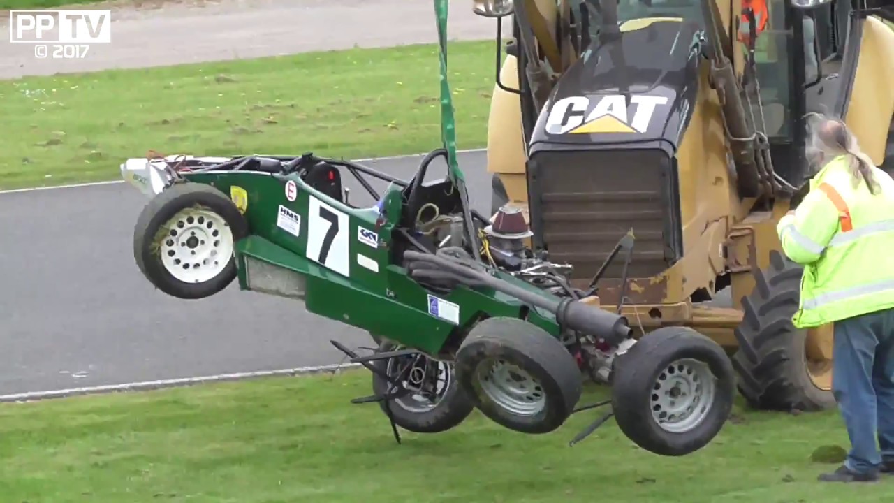 Chevron Crash Mallory Park Testing (+Formula Ford Roll Aftermath) 12-4-17