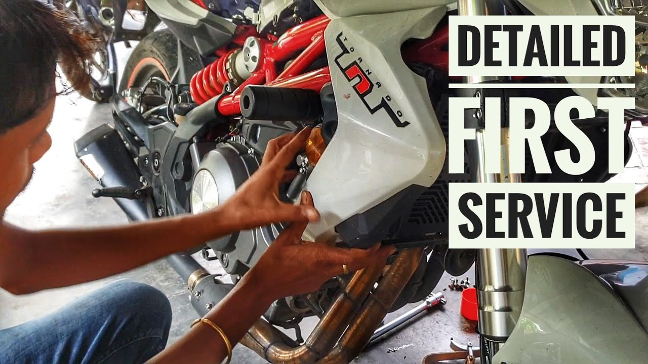 Detailed First Servicing of my BENELLI TNT 300 | The Cruise Life