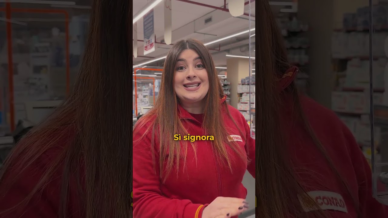 Si ma la carta bisogna poggiarla 😅#conad #cassiera #commessa #supermercato #lacasseria