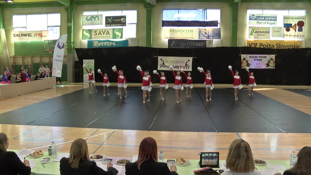 ŠD PIKE Otroška plesna skupina PIKICE Otroška cheer pom skupine Rom Pom Pon 2019