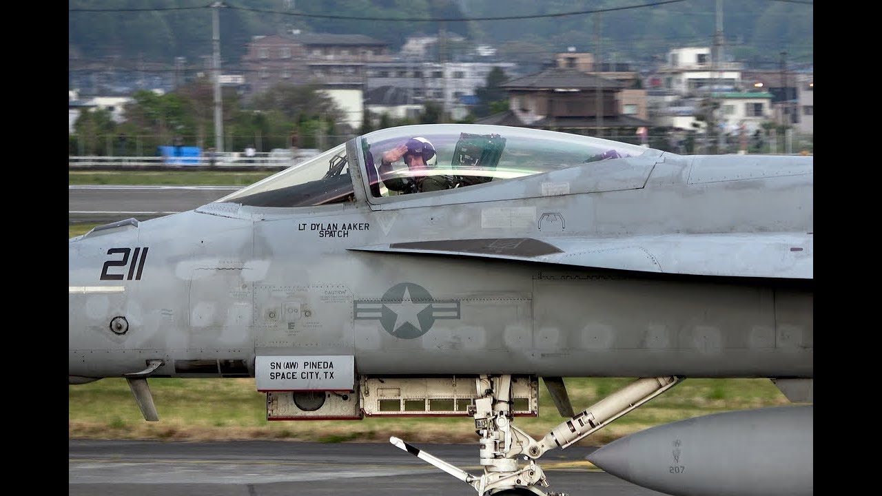 【Royal Maces】VFA-27 F/A-18E×4離陸‼@横田基地 2019/04/21