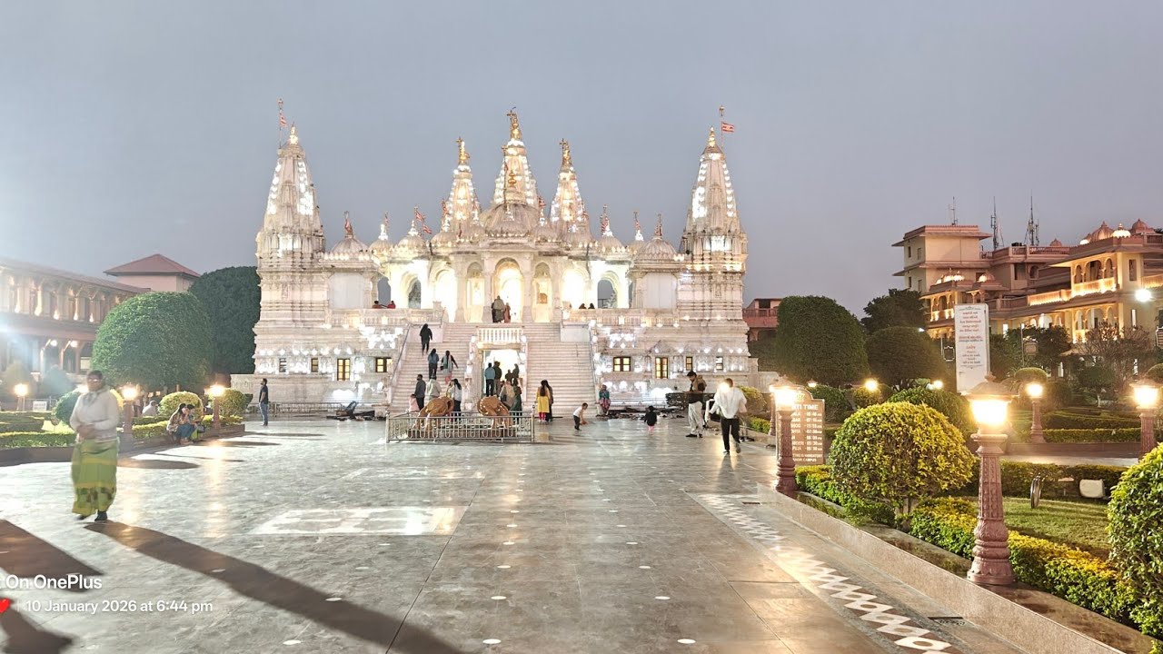 Akshar mandir Light & sound Show 😍 #gujarat #aksharmandir#gondal #viral #fyp #trending #explore 