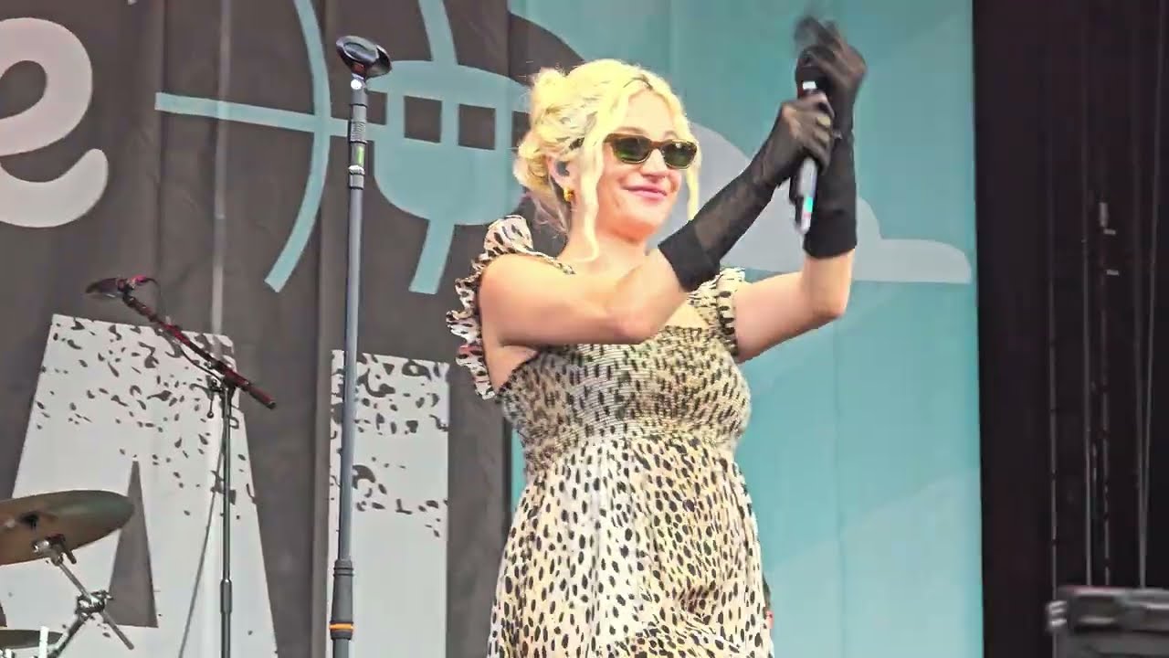 Pixie Lott - All About Tonight at We are Wirral Festival @ Birkenhead Park on 20th July 2025