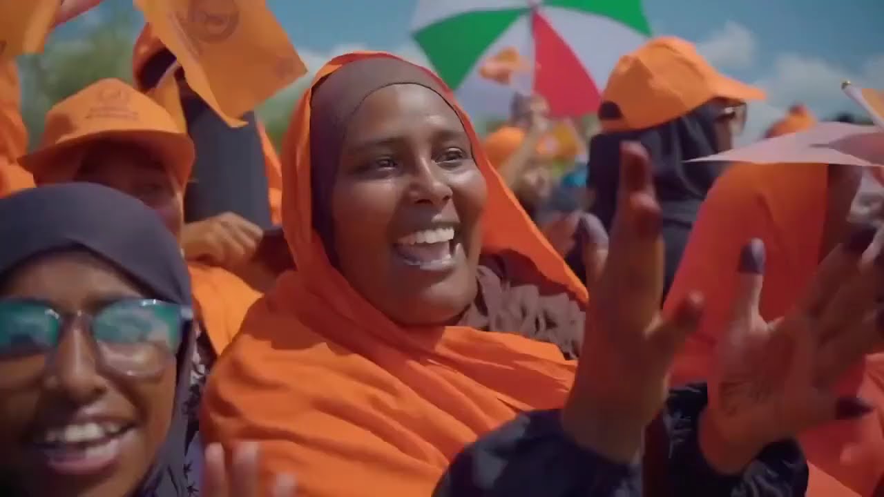 Wax ka Ogow Taariikhda Madaxweynaha lixaad ee Somaliland Dr. Cabdiraxmaan Cirro