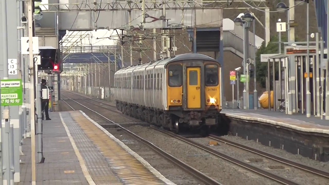Cheshunt Station 27/12/14 Series 9 Episode 1