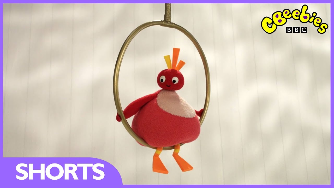 CBeebies: Twirlywoos - Round And Round