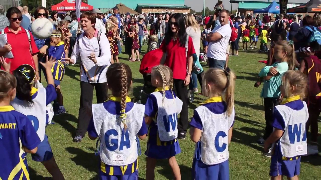 Rammetjie rugby and Netball at Laerskool Dennesig, Middelburg