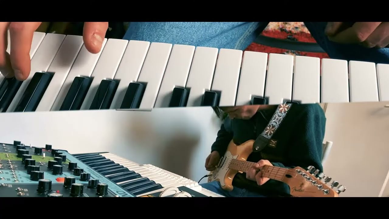 Ambient session w/  Moog Grandmother, SOMA Cosmos, Space Echo, Dark Star, Iridium