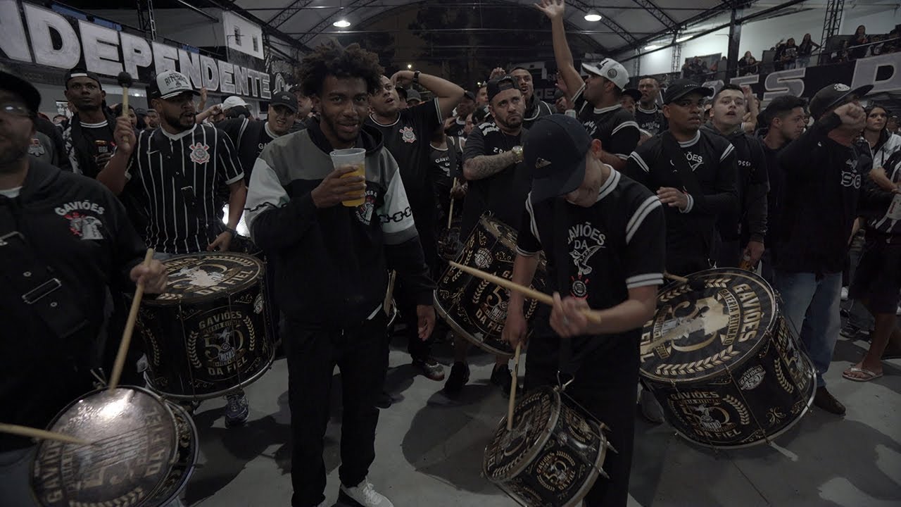 BATUCADA MONSTRA /// GAVIÕES DA FIEL