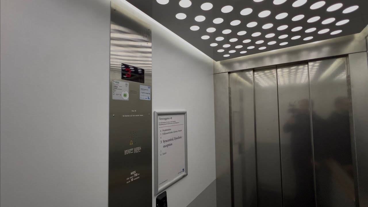 ~2012 Uppsala Hiss AB Traction Elevator @ Fleminggatan 48, Stockholm, Sweden.