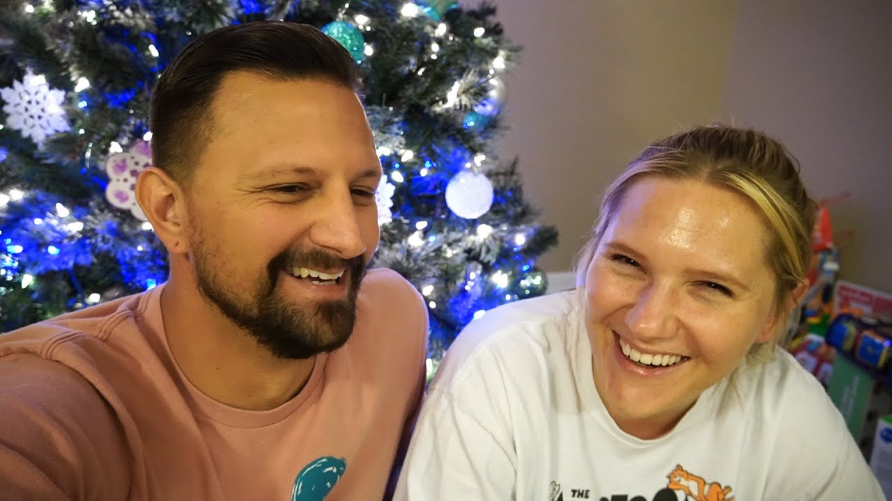 Staycation Check Out Day, Towel Talk With Tim & Fun Baby Playtime! | Home Vlog