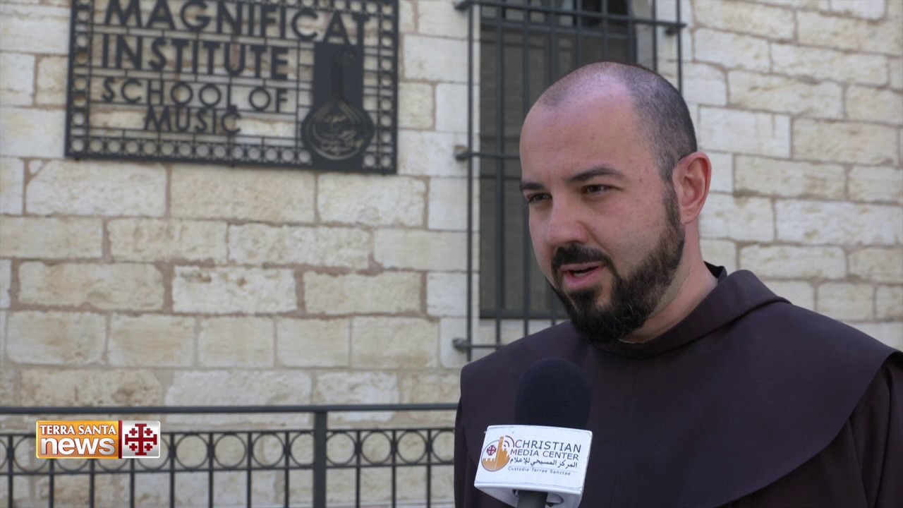 A lezione di canto gregoriano, musica ufficiale della Chiesa latina