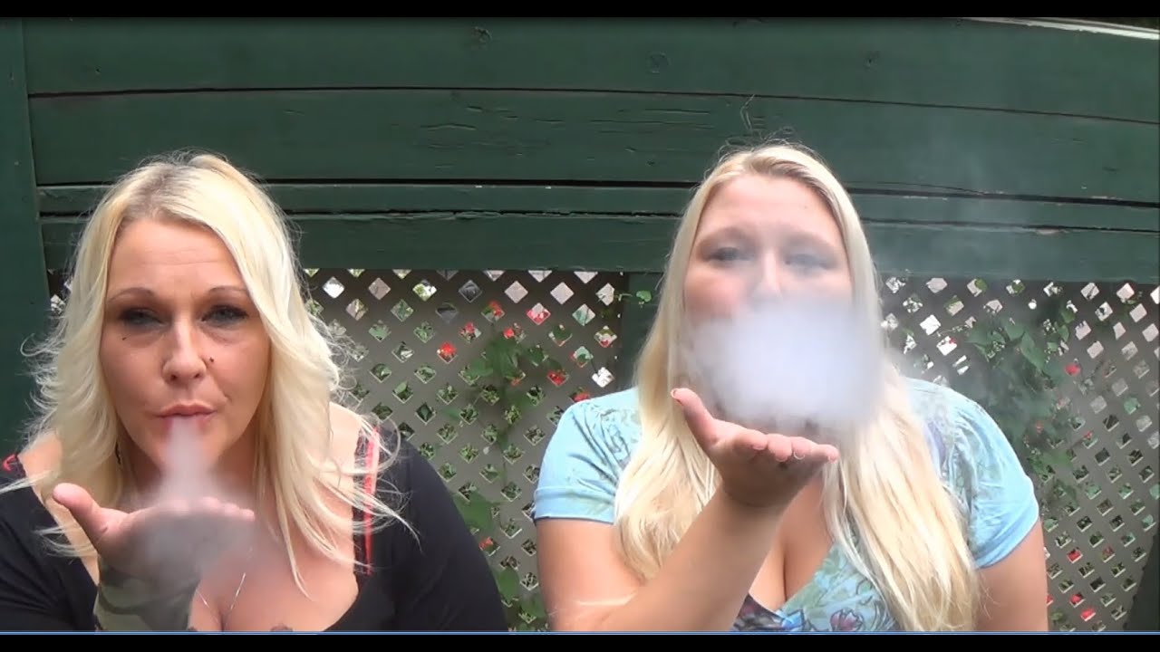 Vape Vlog with MommaVapes! | TiaVapes Review
