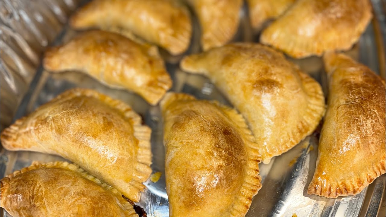 An Nou fè Pate  (Anba fou) | Let’s make Patties🇭🇹