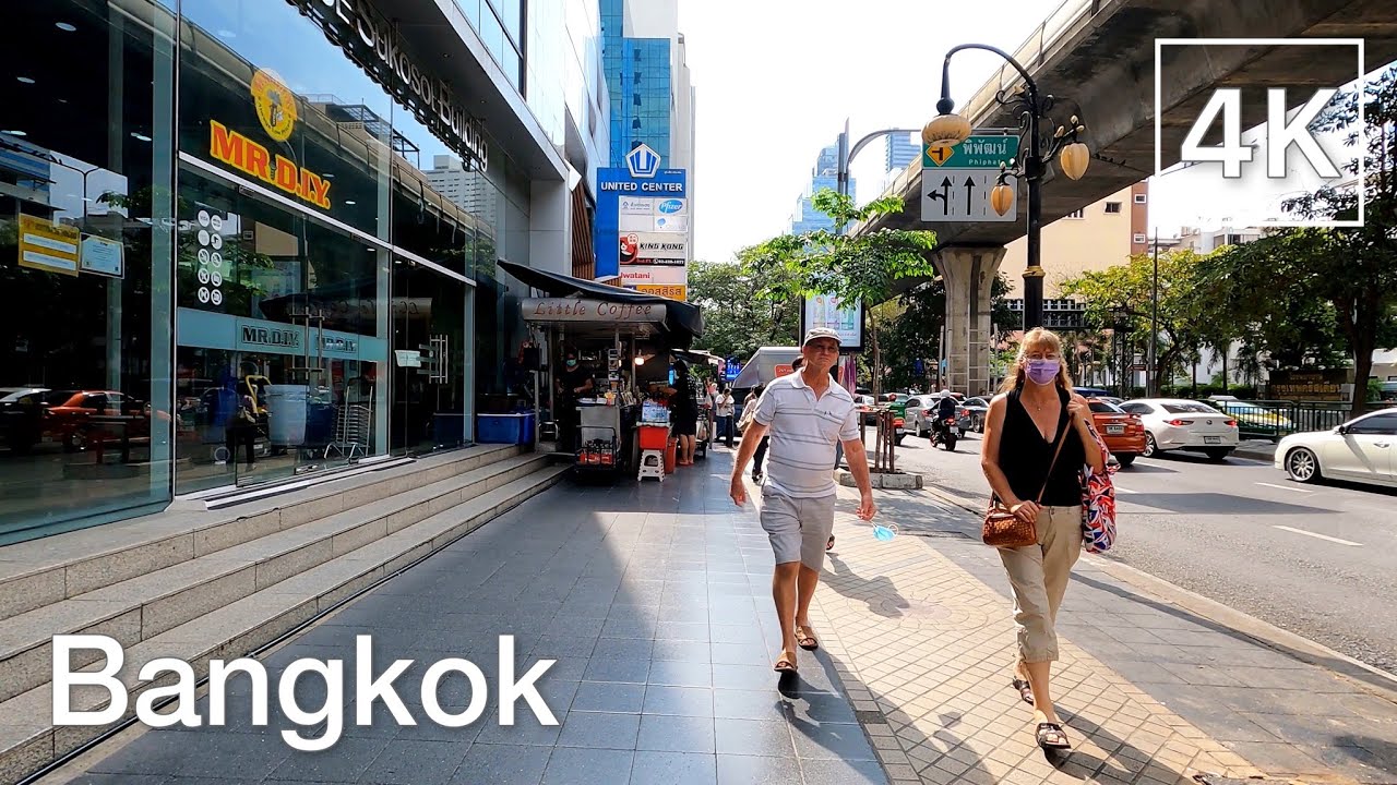 Walking around Silom Road in Bangkok, Thailand [4K]