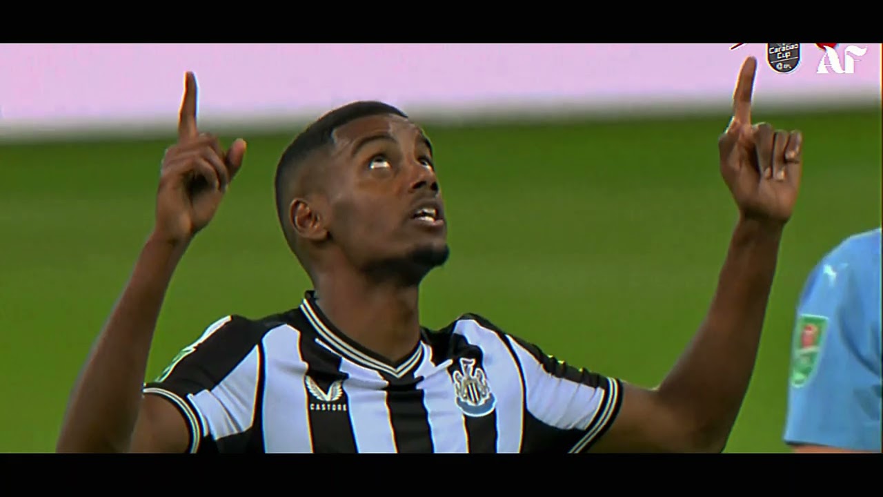 Alexander Isak is an absolute baller | Manchester City defence couldn't stop him