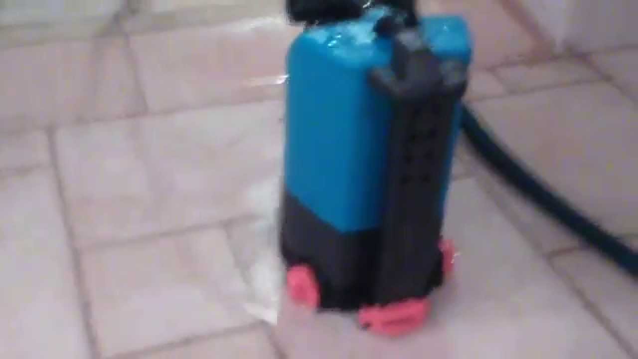 Насос GARDENA COMFORT 13000 aquasensor в работе