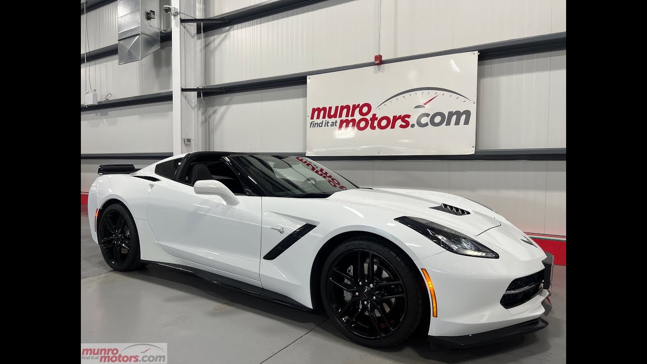 2019 CorvetteSOLDSOLDSOLDStingray Coupe 1LT Arctic White  Auto with just 13k kms! Munro Motors
