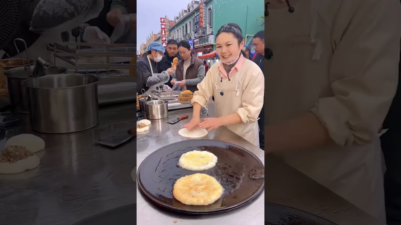 Making scallion pancakes and selling them to make money.