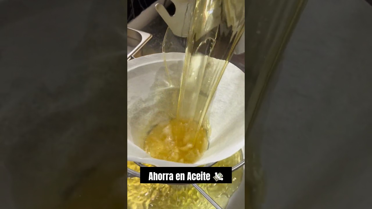 &iexcl;FILTRA EL ACEITE ASI DE F&Aacute;CIL!  😎✨ #cocina #aceite #freidora #filtro