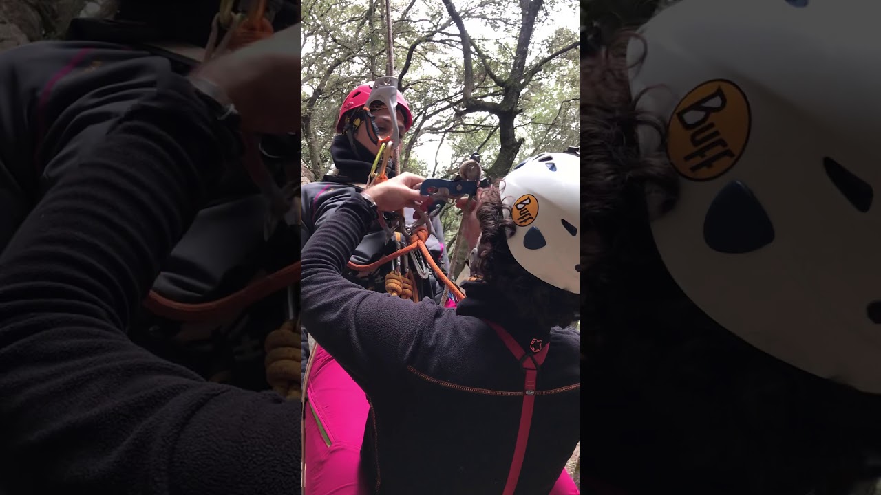 Técnicas autosocorro espeleologia: Croll pedalado o contrapeso
