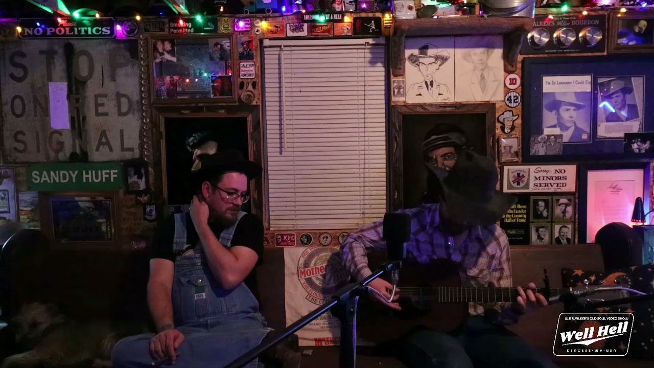 Colter Wall - Houlihans At The Holiday Inn (Live From W.B. Walker's Barn & Grill)