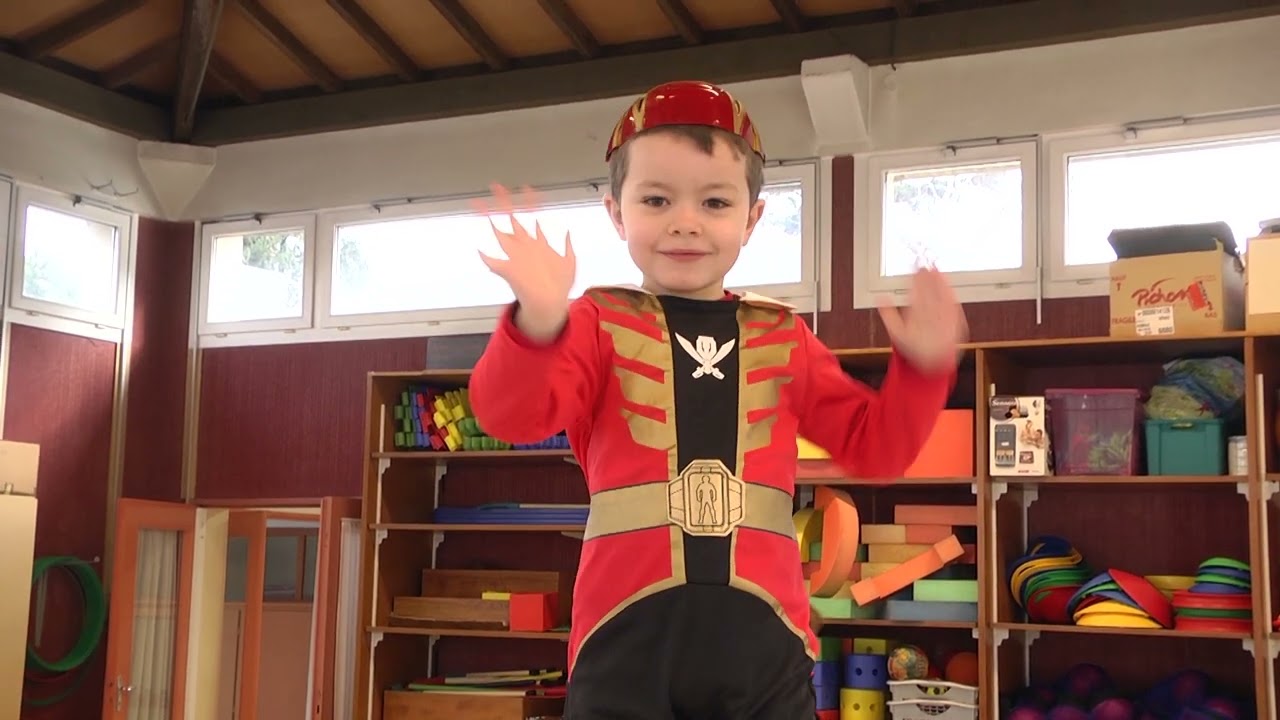 Carnaval à la maternelle Chanteclair - 4 février 2016