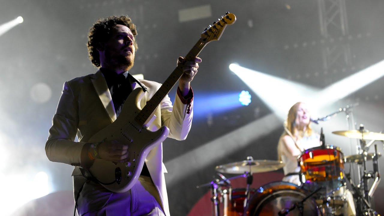 Metronomy - Resevoir at Glastonbury 2014