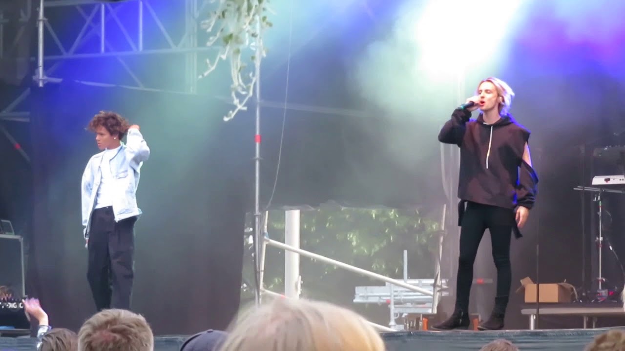 FO&O Fallens Dagar i Trollhättan 2017 - Build A Girl!