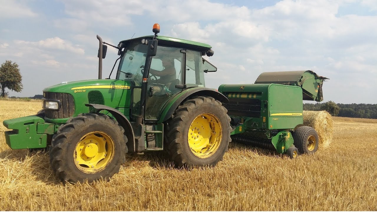 PRASOWANIE SŁOMY w/ John Deere f440e , John Deere 5090m