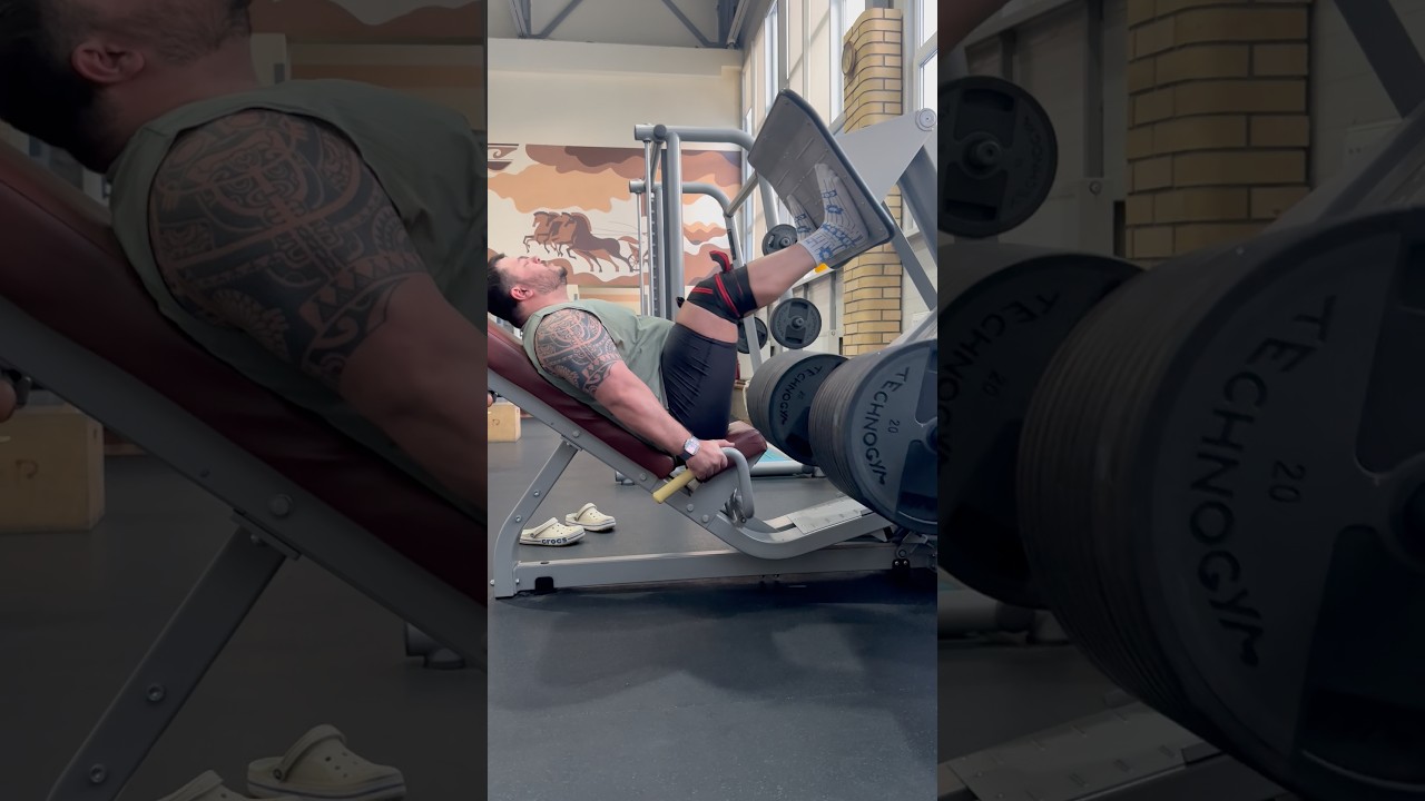 Все равно с двоечки ляжешь 😂 #sport #gym #gymmotivation #gymlife