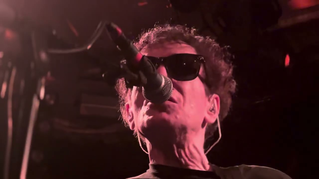 PETER PERRETT live@Paradiso I WANNA GO WITH DIGNITY Amsterdam 23-2-2025