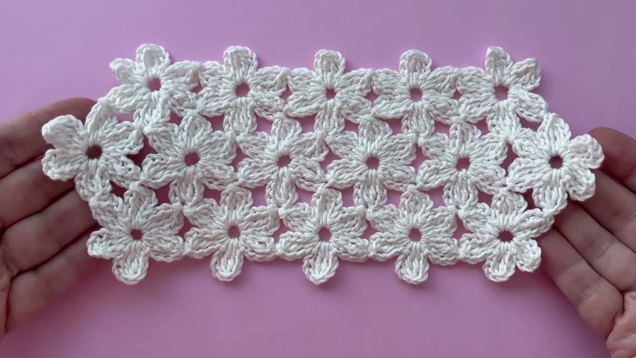 Joined Daisies (close) - Breakaway Crochet Motif Library