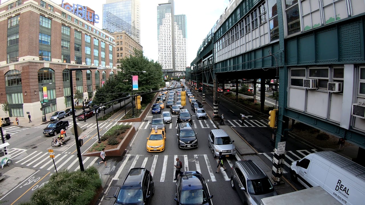 Watching Traffic at Queens Plaza, NYC During Rush Hour [15 Minutes]