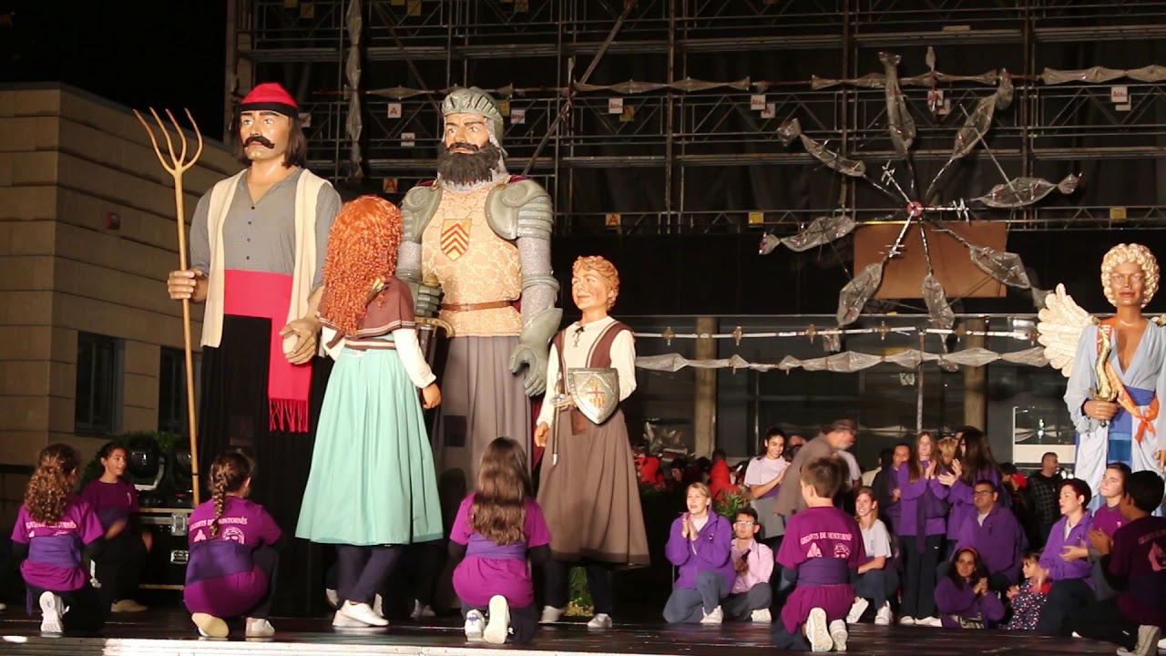 15-09-2015  BALL DELS GEGANTONS LLUIS i MINERVA (Ajuntament)