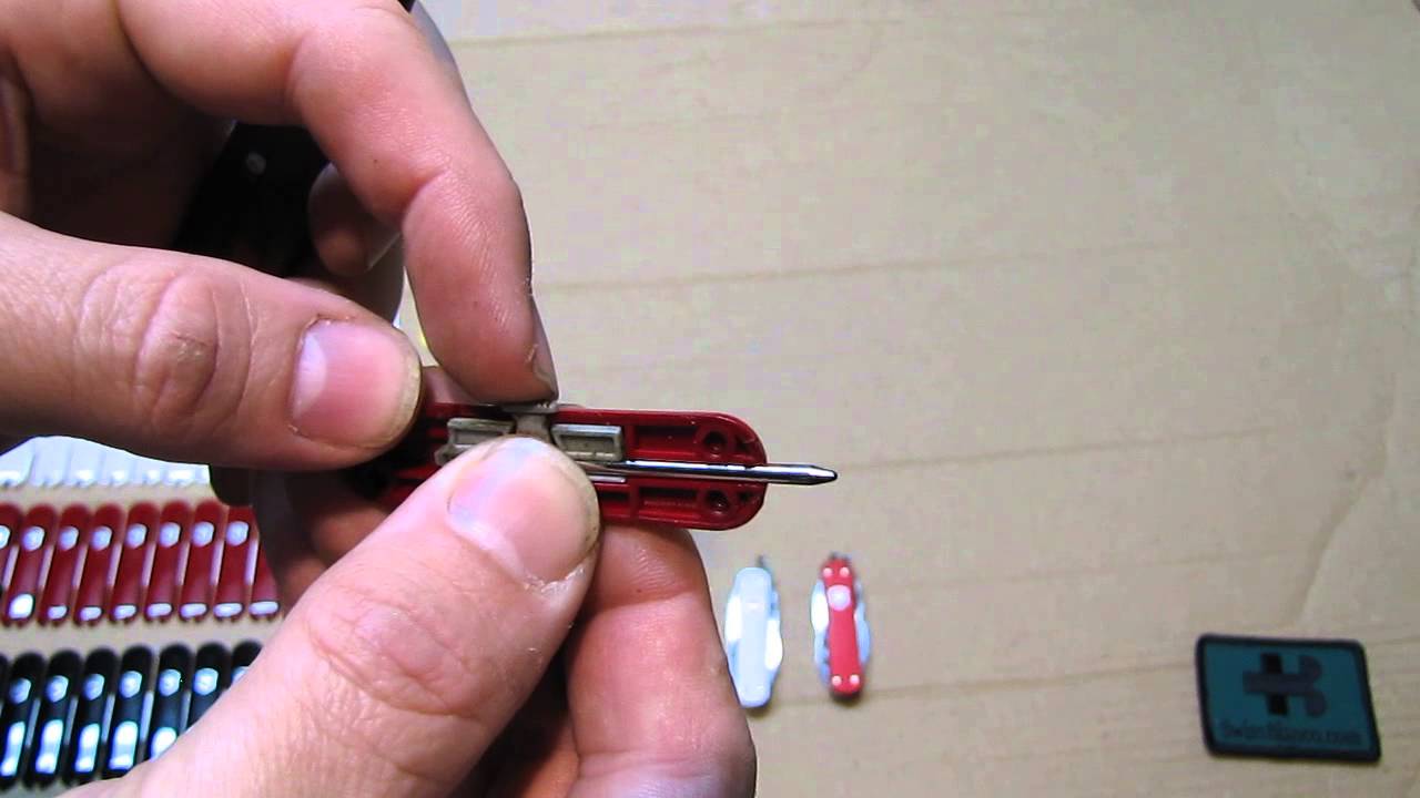 victorinox minichamp 58mm sak, cellidor and alox & scale change