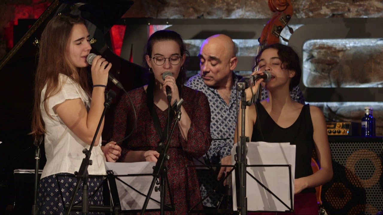 2019 JOAO E MARIA ALBA ARMENGOU ( JOAN CHAMORRO presenta la magia de la veu 3)