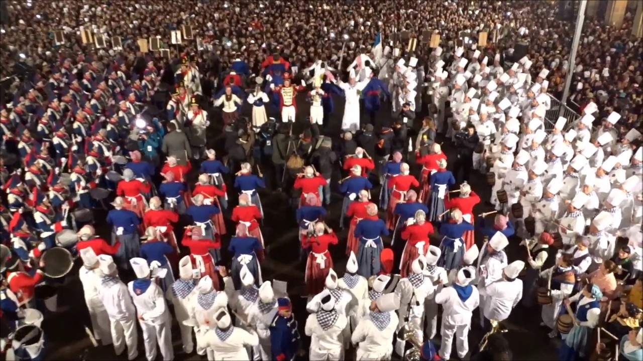 The most impressive drumming festival of Spain// TAMBORRADA DE SAN SEBASTIAN