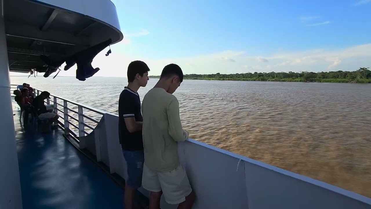 Viagem de barco de Manaus a Santarém
