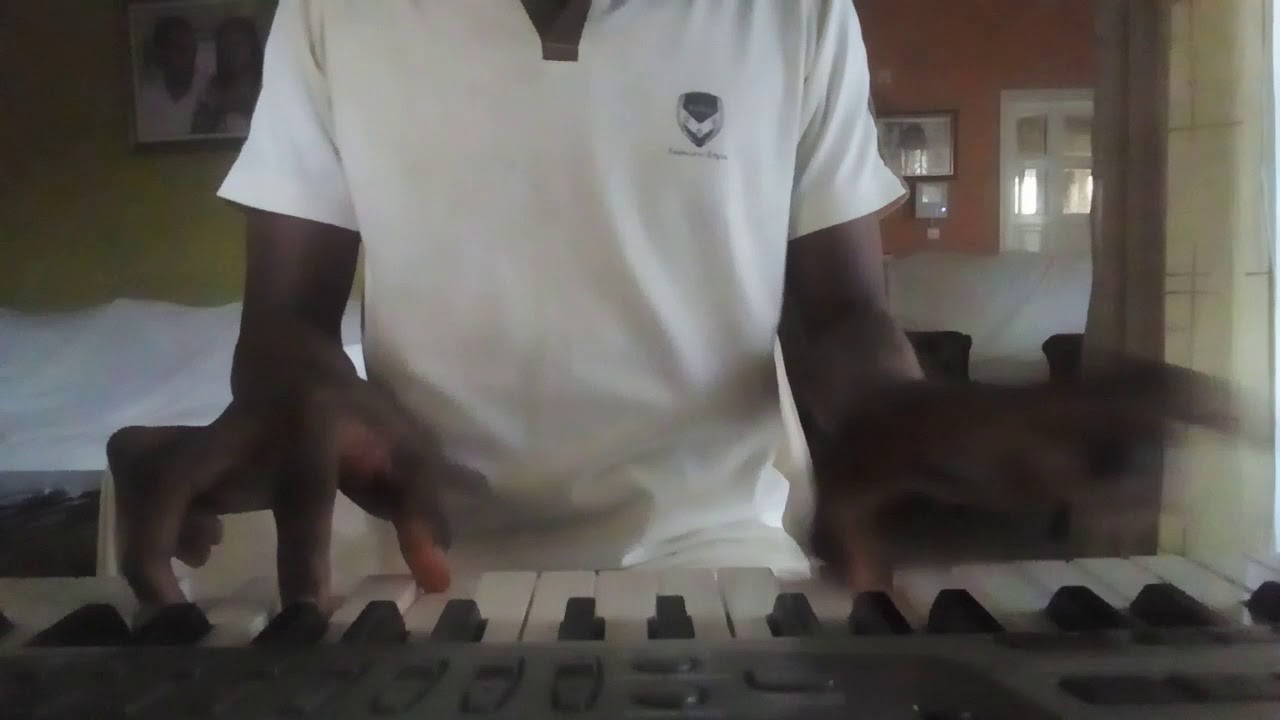 Petit papa Noël à l'africaine  ( Sebène )